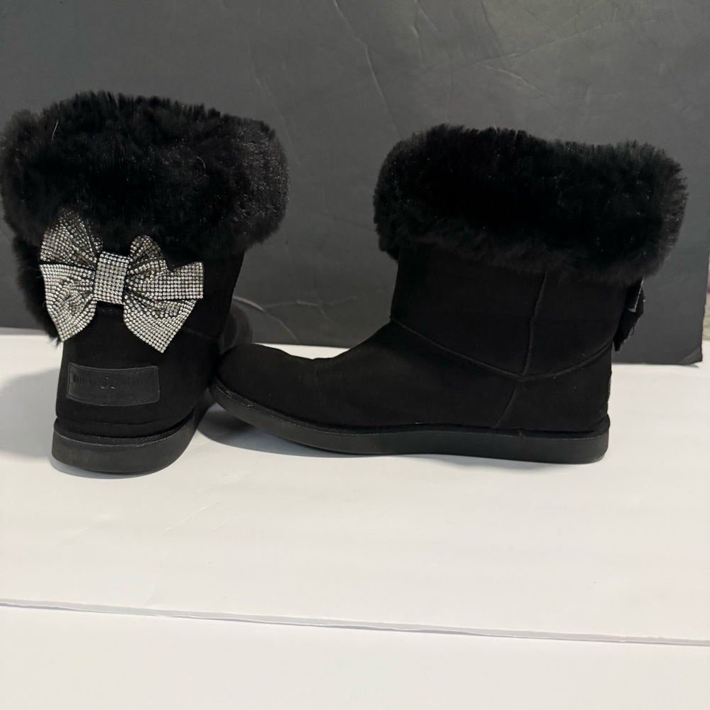 Juicy Couture boots 9.5 Rhinestone Bows Faux Fur Black Winter Slip On